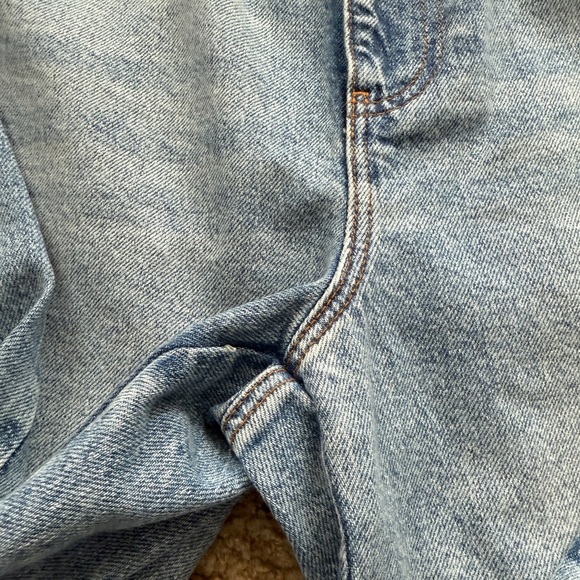 High Waist Ankle Jeans - Picture 2 of 10